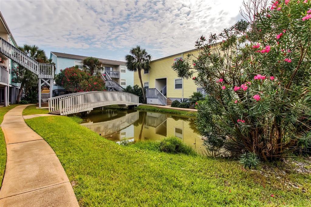 Renovated Pensacola Beach Condo With Community Pool! Extérieur photo